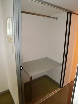 【収納】 | エステート・モア高宮PAIR | 別号室の写真になります。現況優先。