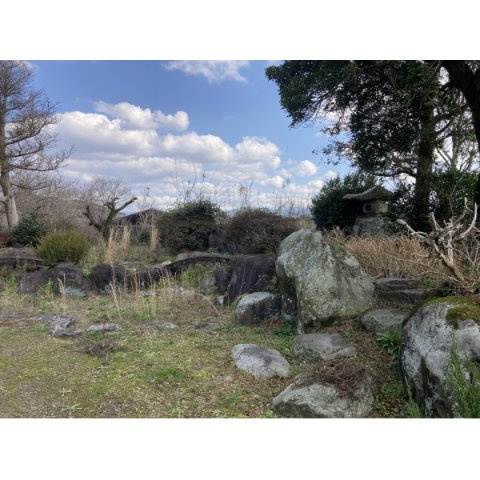 都城市志比田町の中古一戸建の庭