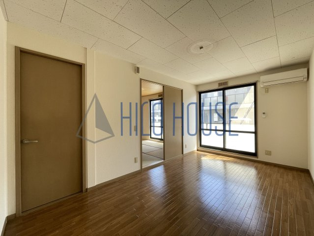 グランドハイツの居間・リビング