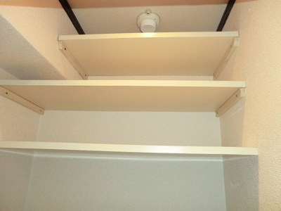 【収納】 | ライオンズマンション西新第5 | 別号室の写真になります。現況優先。