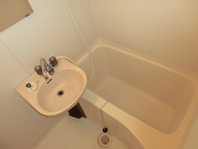 【洗面所】 | ライオンズマンション西新第5 | 別号室の写真になります。現況優先。