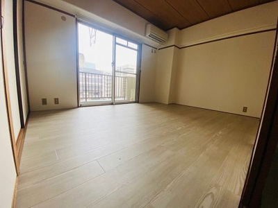 【洋室】 | チサンマンション祇園 | 別号室の写真になります。現況優先。