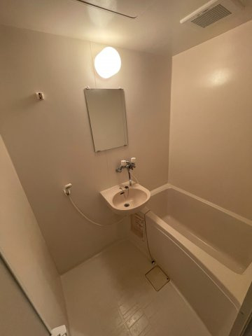 イーグルハイツの浴室