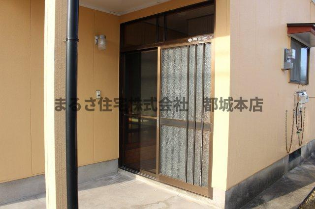 久保田貸家のエントランス