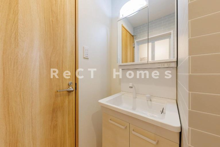 姫路市青山北１丁目のハイツの洗面所