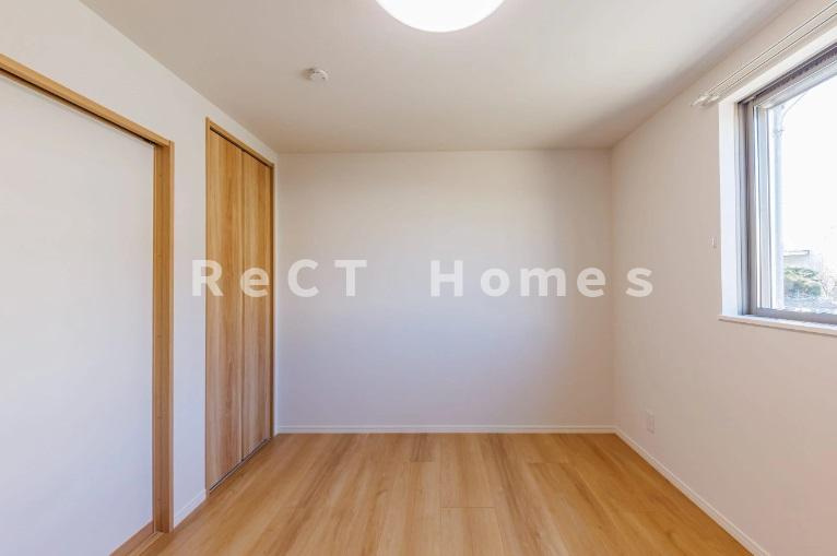 姫路市青山北１丁目のハイツの居間・リビング