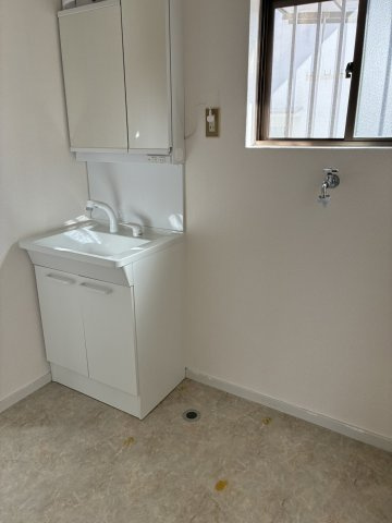 錦織北２丁目戸建の洗面所