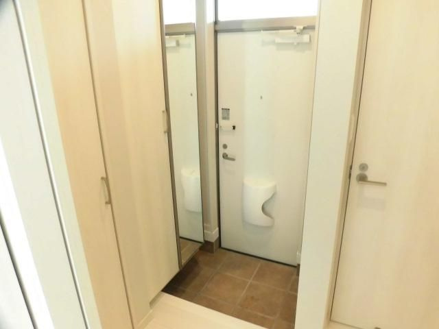 ＰＲＯＶＥＮＣＥ（ﾌﾟﾛｳﾞｧﾝｽ）Ⅰの玄関