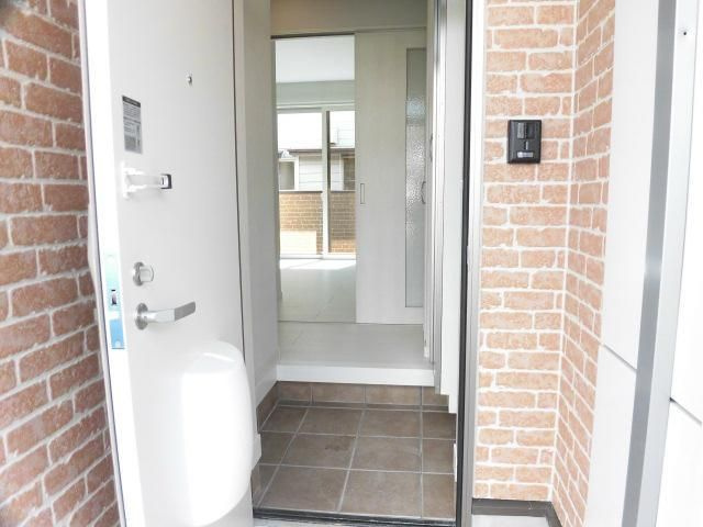 ＰＲＯＶＥＮＣＥ（ﾌﾟﾛｳﾞｧﾝｽ）Ⅰのエントランス