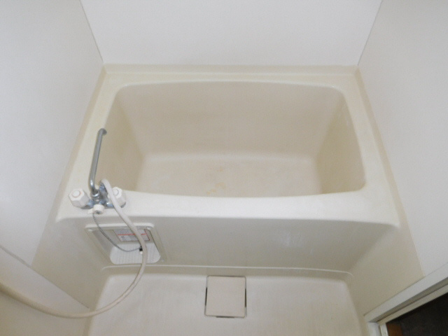 メイプルコート玉手の浴室