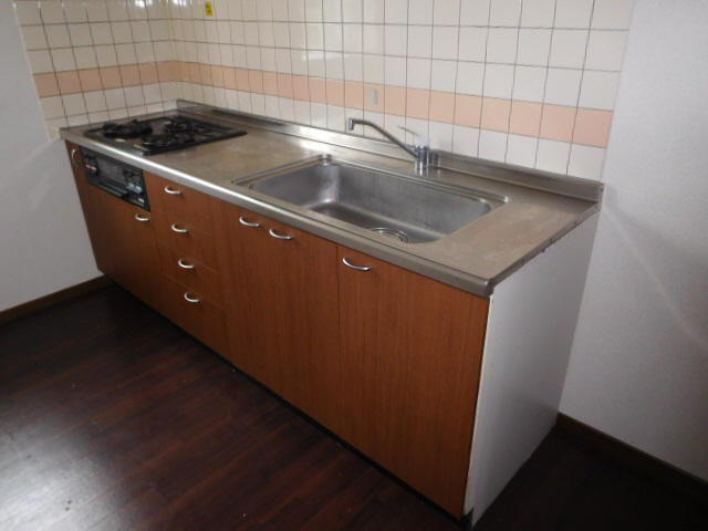 メイプルコート玉手のキッチン