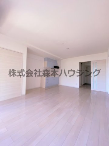 【洋室】 | 　ブランリス古川橋 | ※同タイプ別室の写真となります。
　イメージとしてご覧ください。
　設備内容など相違がある場合はあくまで現状優先となります。