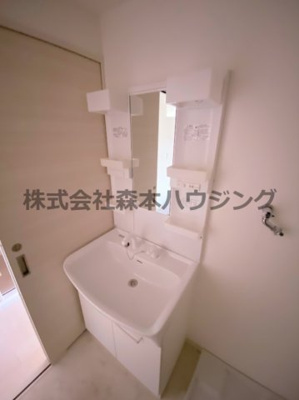 【独立洗面台】 | 　ブランリス古川橋 | ※同タイプ別室の写真となります。
　イメージとしてご覧ください。
　設備内容など相違がある場合はあくまで現状優先となります。
