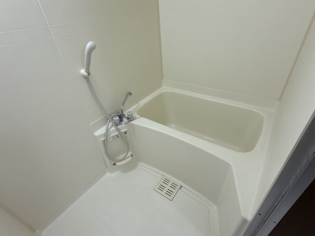 リバーサイド香呂の浴室