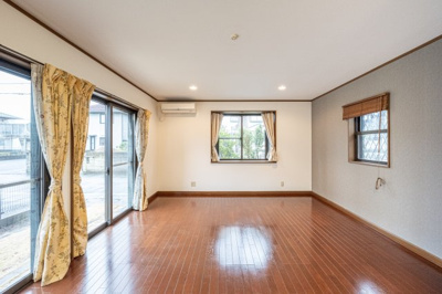 【居間・リビング】 | ステージ橋本 雅-miyabi-