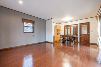 【居間・リビング】 | ステージ橋本 雅-miyabi-