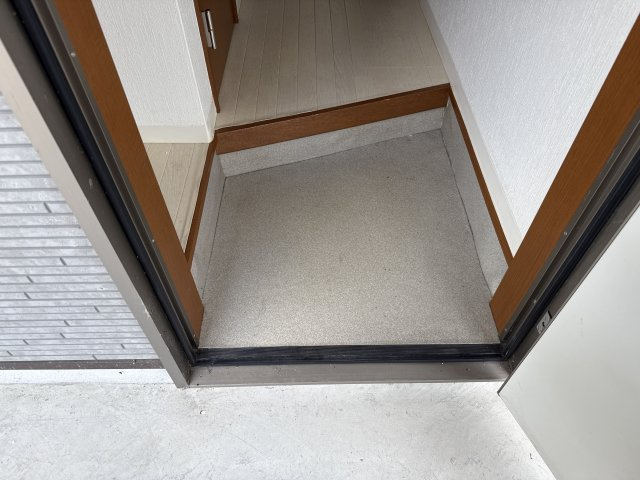 イーグレットハウスＡの玄関