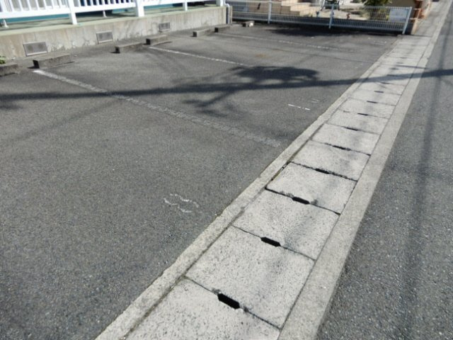 グリーンゲイブルズの駐車場