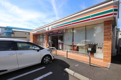 セブンイレブン相模原横山３丁目店まで140ｍ
