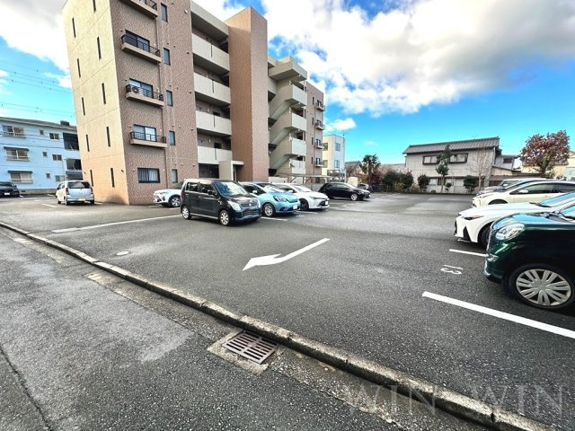 グランジールの駐車場