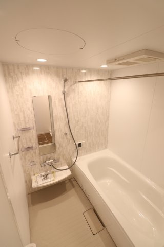 ベアフルールA棟の浴室