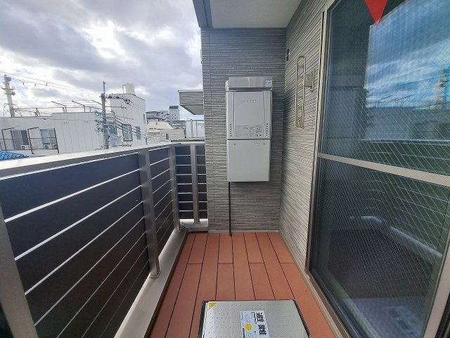 Keyビレッジ　東鳴尾のバルコニー