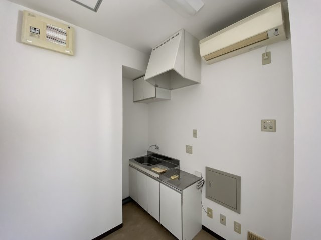 石島テナント2F