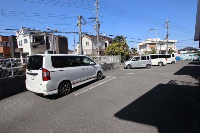 【駐車場】 | 緑ヶ丘ハイツ