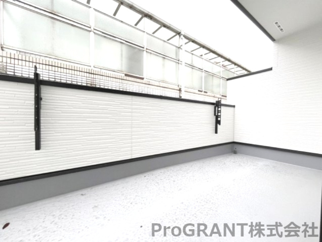 【バルコニー】