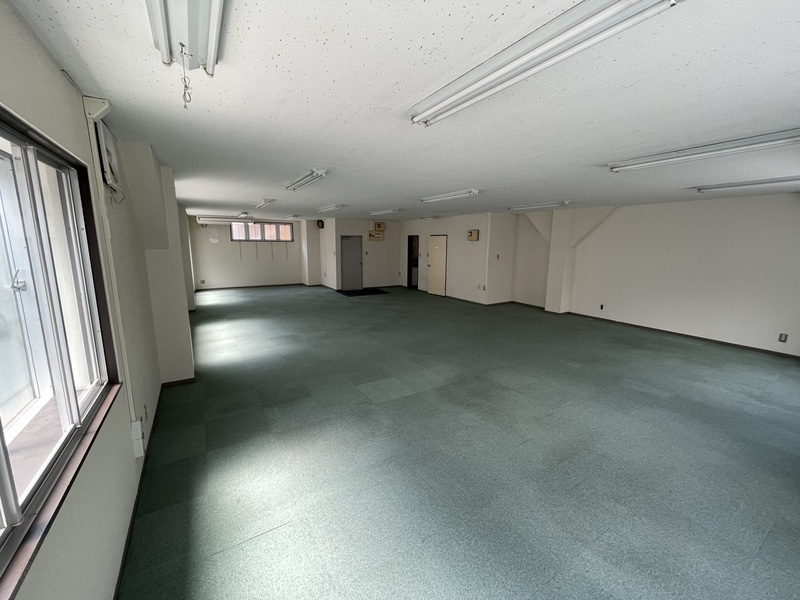 村上ビルの内装