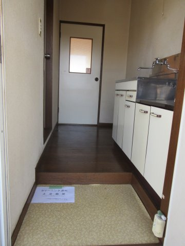 コーポコスモスの玄関