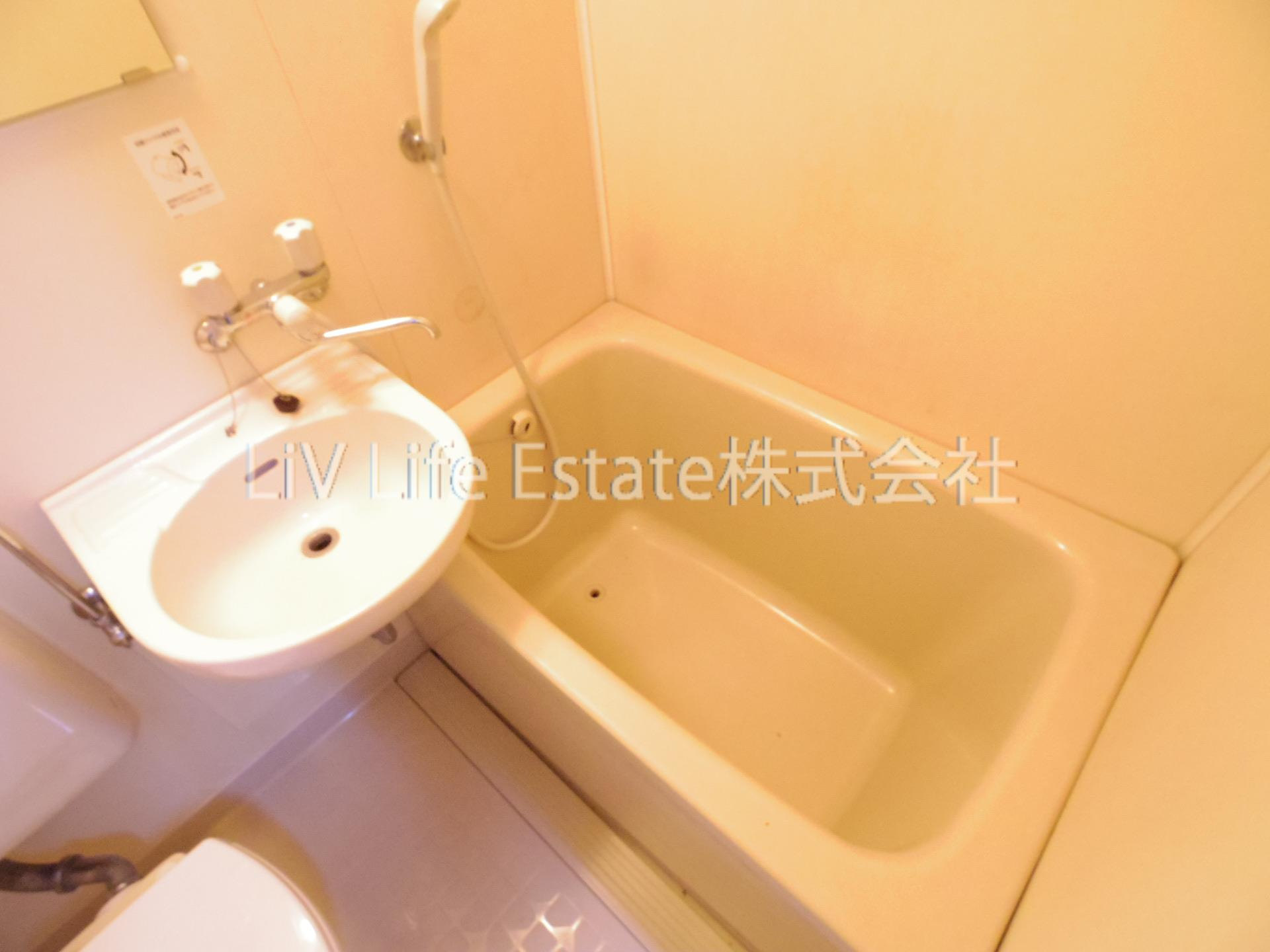 小平市天神町２丁目のアパートの浴室