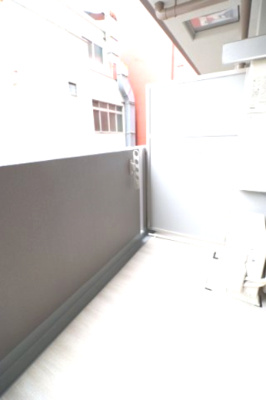 【バルコニー】 | レーヴメゾン尼崎昭和通