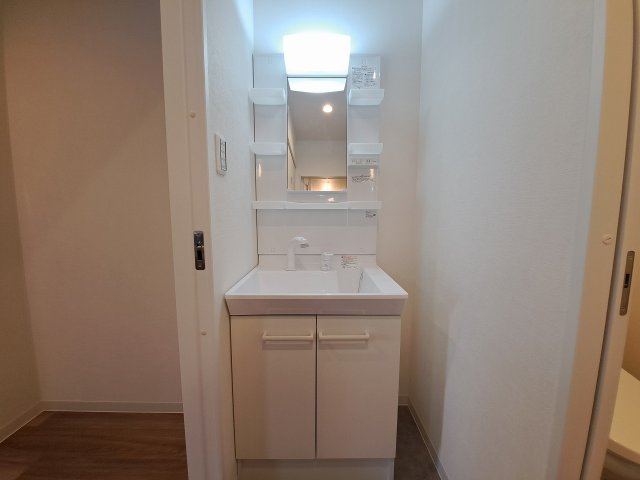 アクアレジデンス武庫川の洗面所