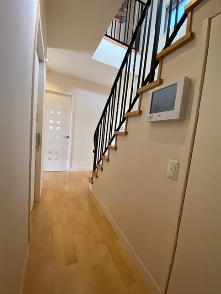 岩園町　中古戸建の設備|廊下収納