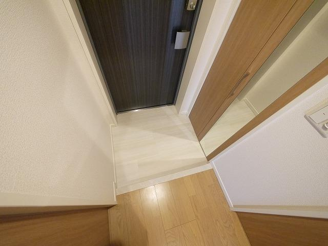 幸court　nara　sanjoの玄関|シンプルで使いやすい玄関です