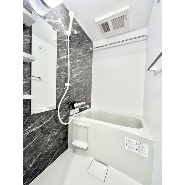 S-RESIDENCE金山三丁目の浴室