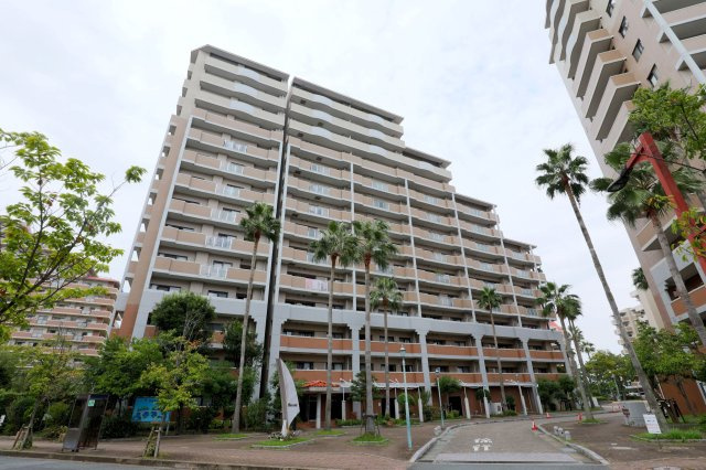 西福岡マリナタウンウエーブコースト、弐番館の外観