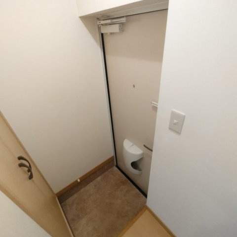 グレース美園の玄関