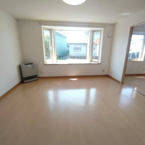 グレース美園の居間・リビング