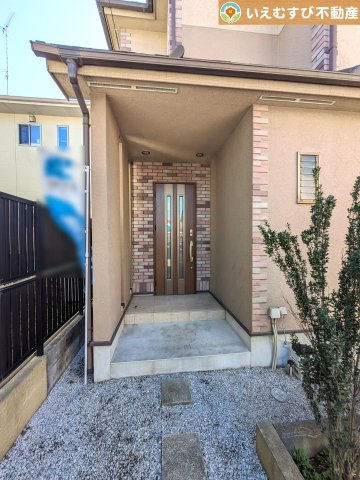 行田市藤原町2丁目　中古戸建のエントランス
