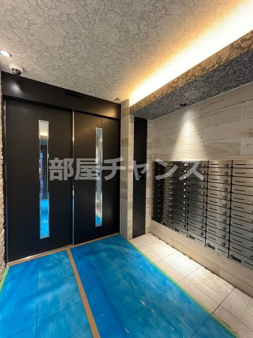 S-RESIDENCE上前津駅前のエントランス