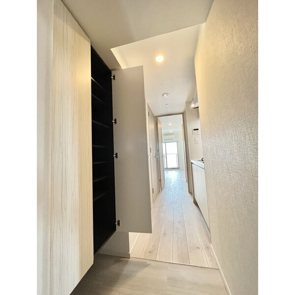 S-RESIDENCE上前津駅前の玄関