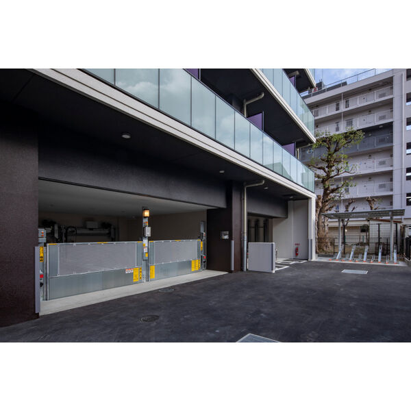 S-RESIDENCE上前津Southの駐車場