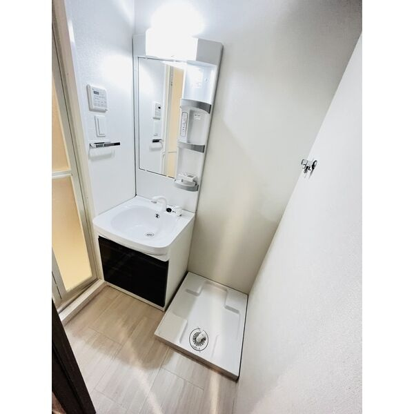 S-RESIDENCE茶屋ヶ坂の独立洗面台