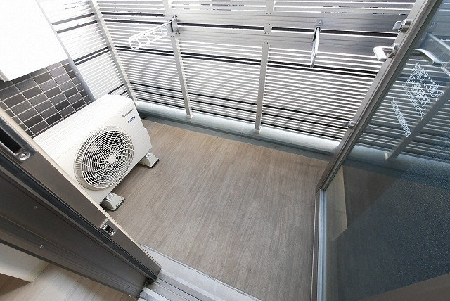 プレサンス大国町アドロッソのバルコニー