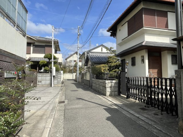 西宮市久出ヶ谷町　土地の前面道路含む現地写真