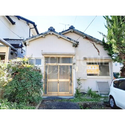 【外観】 | 貸戸建住宅（六名2丁目） | 落ち着いた雰囲気の外観です