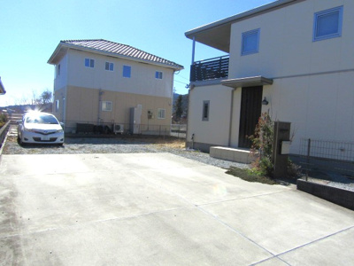 【駐車場】 | 【セキスイハイム施工】南アルプス市落合戸建て | 駐車場の用意があります