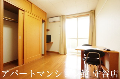 【居間・リビング】 | レオパレス松ヶ丘 | 画像3